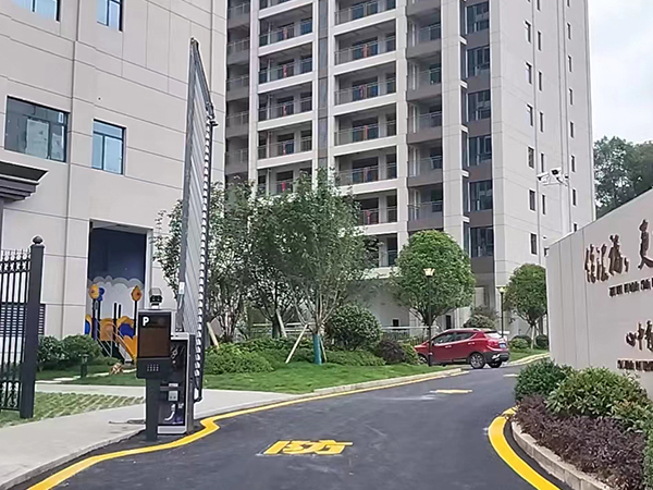 匯?！}興住宅